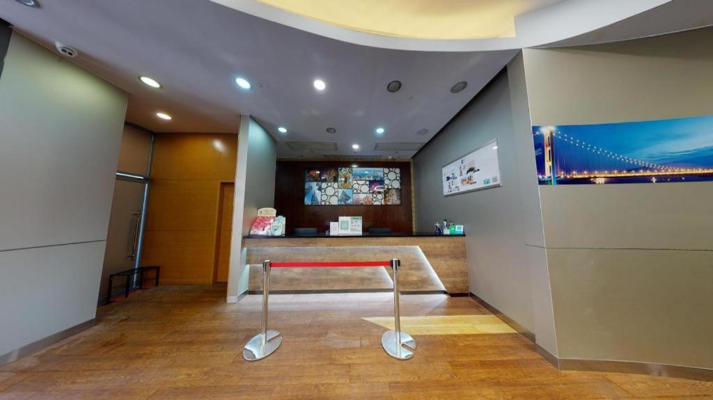 West Inn Hongkong Kültér fotó