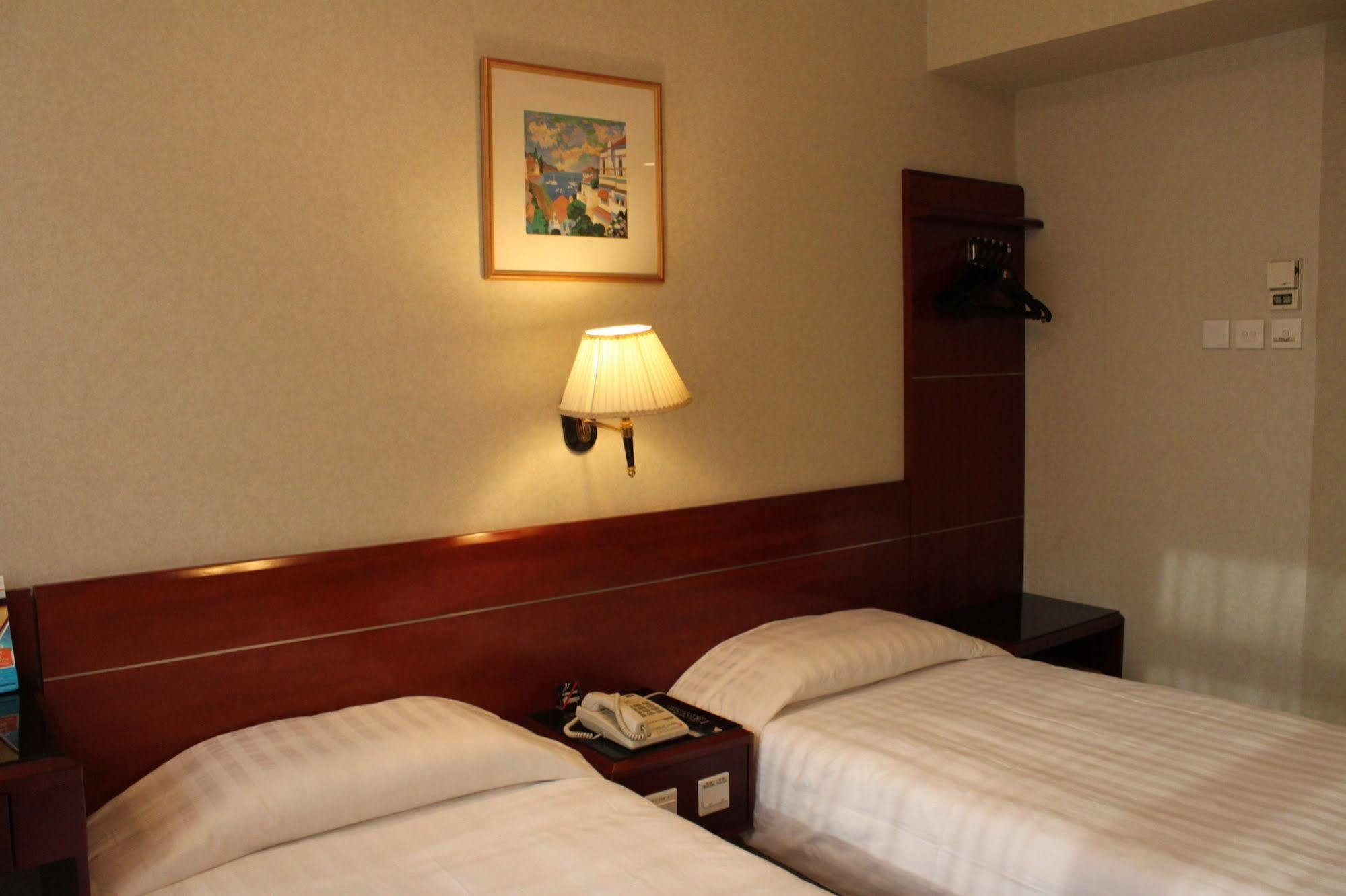 West Inn Hongkong Kültér fotó